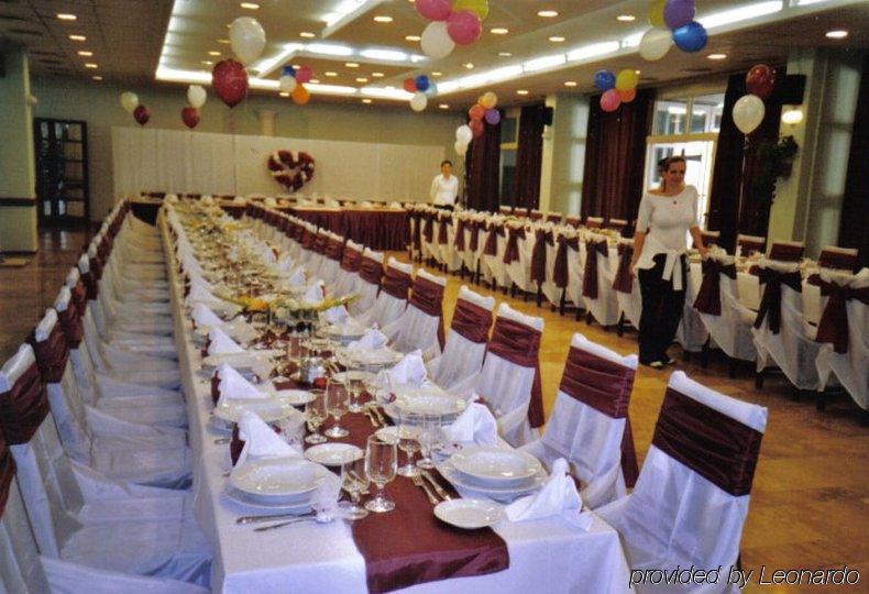 Romai Hotel Budapest Restoran foto